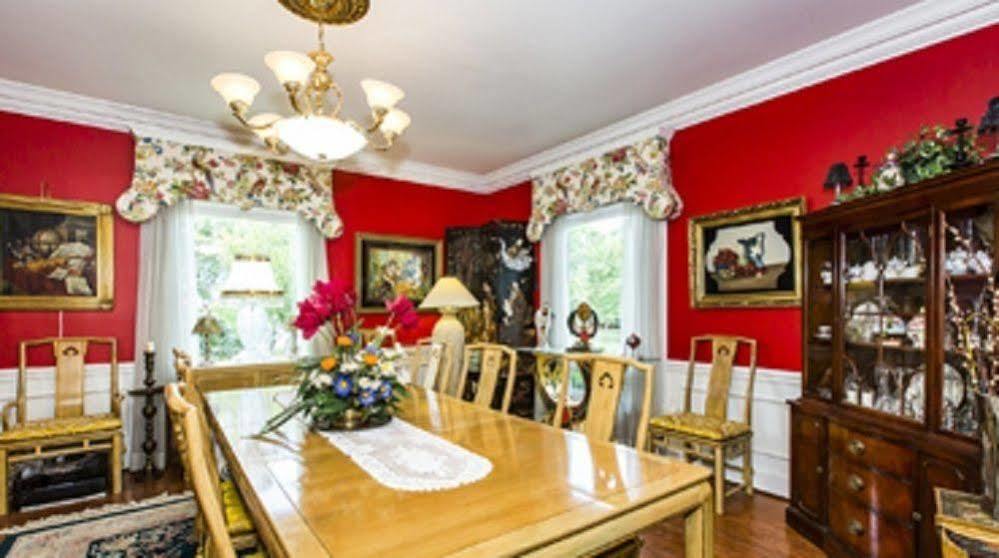 Matthews Manor Bed & Breakfast Exterior foto