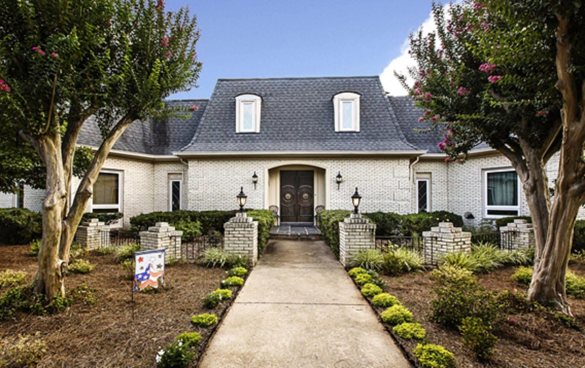 Matthews Manor Bed & Breakfast Exterior foto